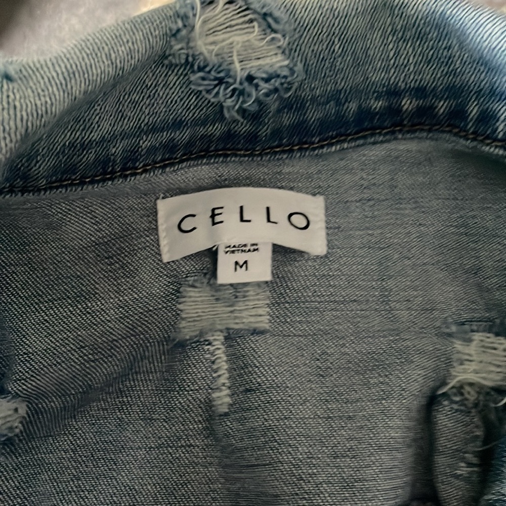 Brand new jean jacket! Super cute! - Picture 4 of 5